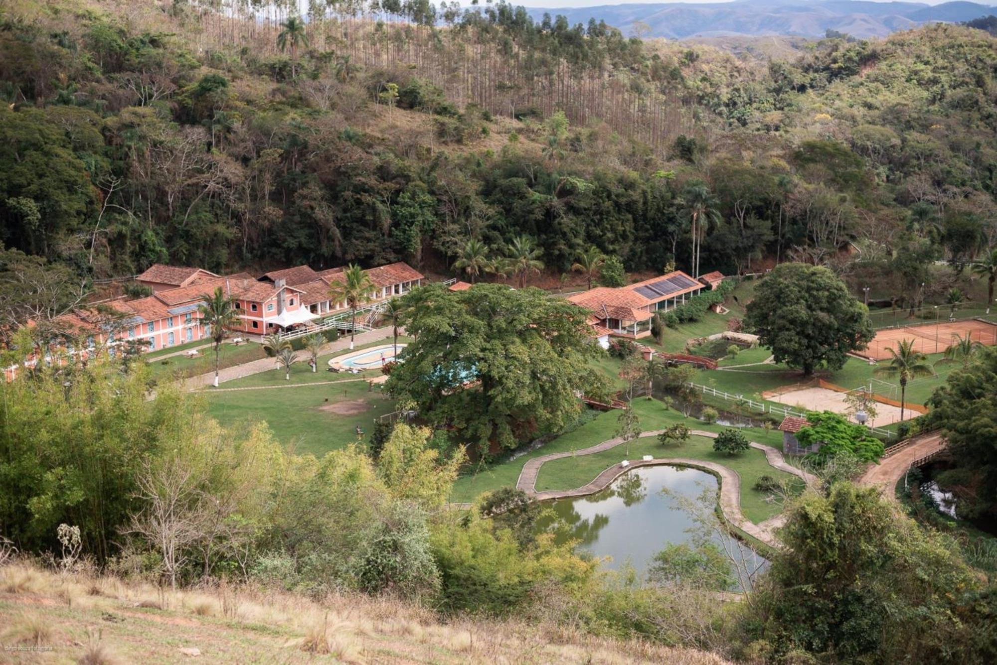 Hotel Fazenda Cachoeiras De Cavaru Васорас Экстерьер фото